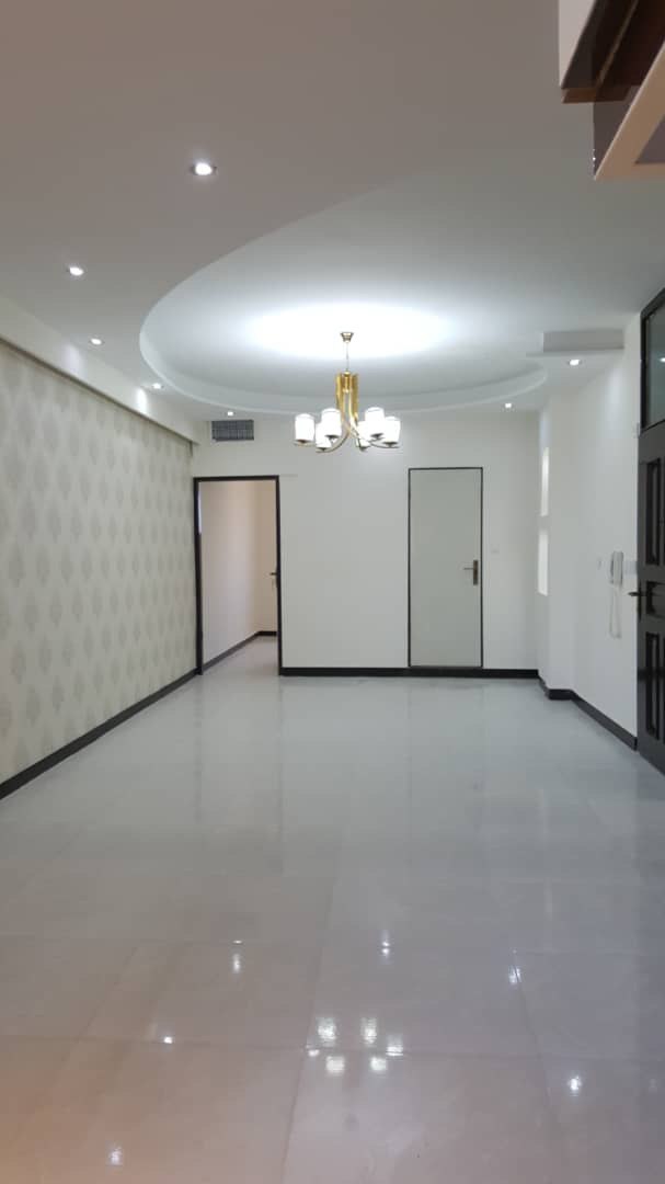 خرید آپارتمان در اندیشه تهران ۷۰ متری با نور گیر عالی